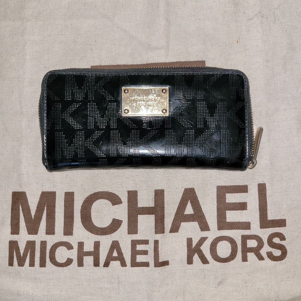 💯 Authentic,Micheal Kors Large Wallet
